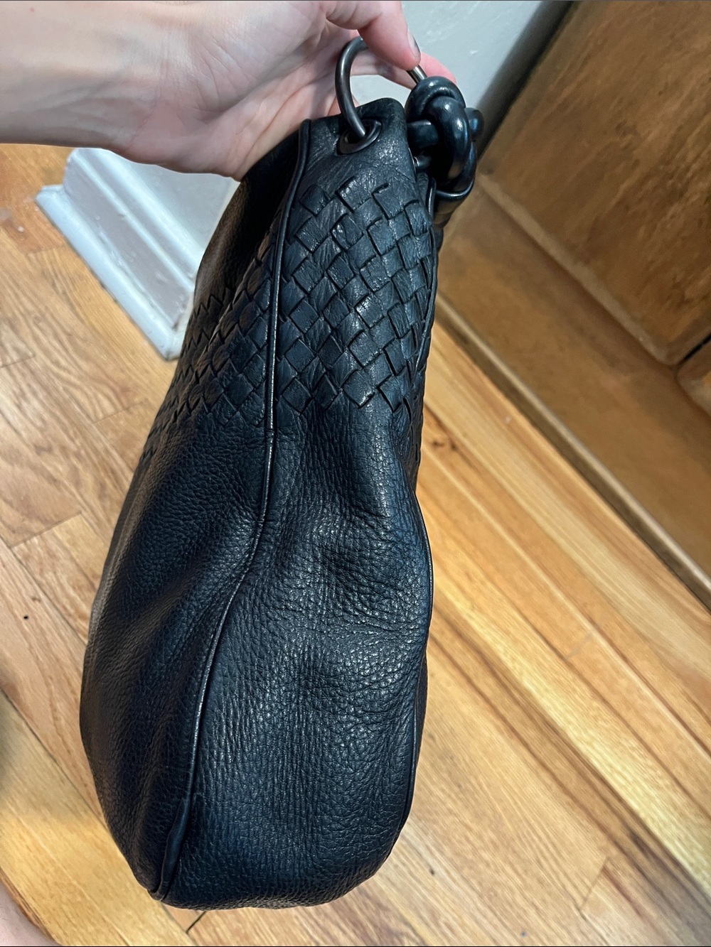 Bottega Veneta Intrecciato Hobo Black shoulder bag with Gunmetal Hardware - Picture 7 of 13
